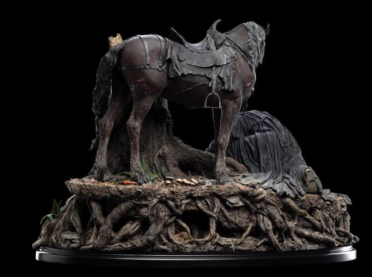 The Lord of the Rings Masters Collection Escape Off the Road 1/6 Scale Limited Edition Statue Gallery Image 6