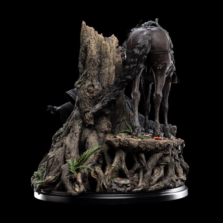 The Lord of the Rings Masters Collection Escape Off the Road 1/6 Scale Limited Edition Statue Gallery Image 5
