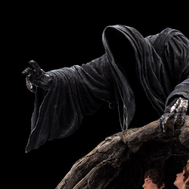 The Lord of the Rings Masters Collection Escape Off the Road 1/6 Scale Limited Edition Statue Gallery Image 9