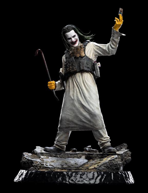 Zack Snyder's Justice League The Joker 1/4 Scale Limited Edition Statue Gallery Image 3