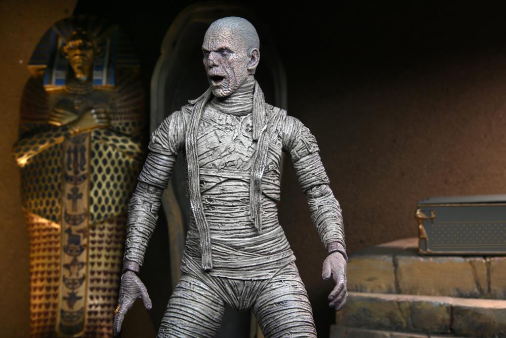 Universal Monsters Ultimate Mummy (Color) Figure Gallery Image 8