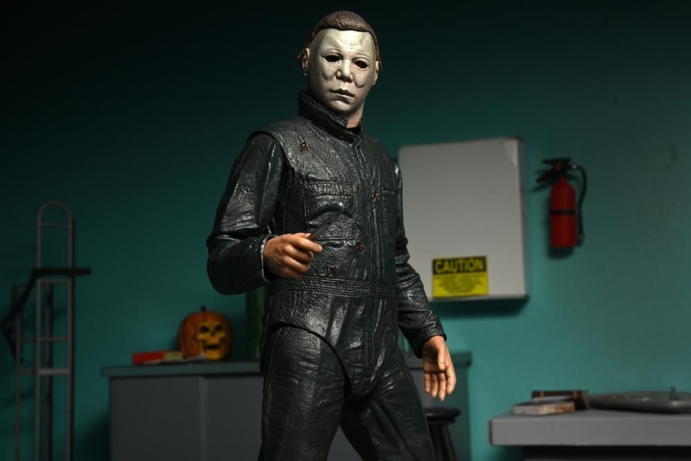 Halloween 2 Ultimate Michael Myers & Dr. Loomis Two-Pack Gallery Image 21