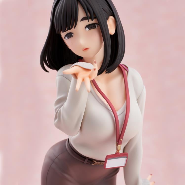 Ganbare, Douki-chan Kohai-chan (Throw Kiss Ver.) Limited Edition Figure Gallery Image 9
