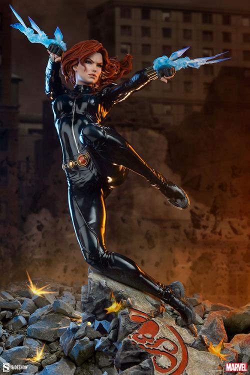 Marvel Premium Format Black Widow Gallery Image 17
