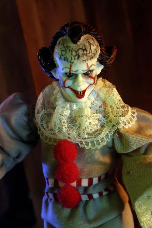 IT Pennywise (2017) 8" Mego Figure Gallery Image 9