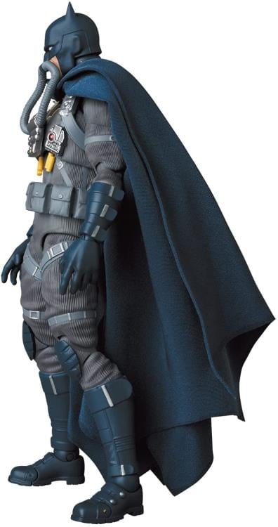 Batman: Hush MAFEX No.166 Batman (Stealth Jumper Ver.) Action Figure Gallery Image 5