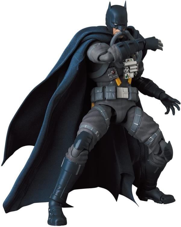 Batman: Hush MAFEX No.166 Batman (Stealth Jumper Ver.) Action Figure Gallery Image 10