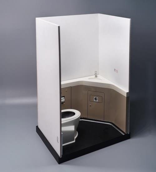 Motor Car Toilet 1/6 Scale Accessory Gallery Image 4