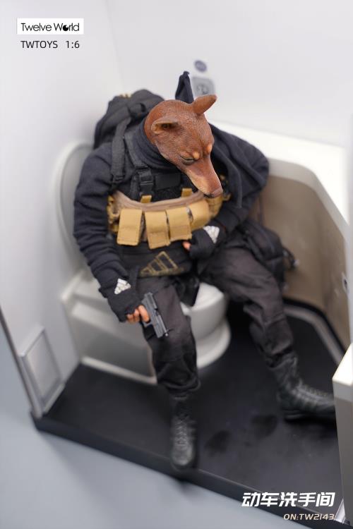 Motor Car Toilet 1/6 Scale Accessory Gallery Image 12