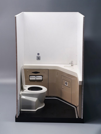 Motor Car Toilet 1/6 Scale Accessory Gallery Image 2