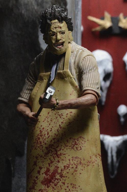Texas Chainsaw Massacre Ultimate Leatherface Figure Gallery Image 15