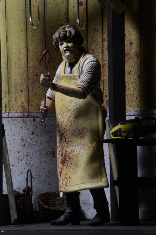 Texas Chainsaw Massacre Ultimate Leatherface Figure Gallery Image 4