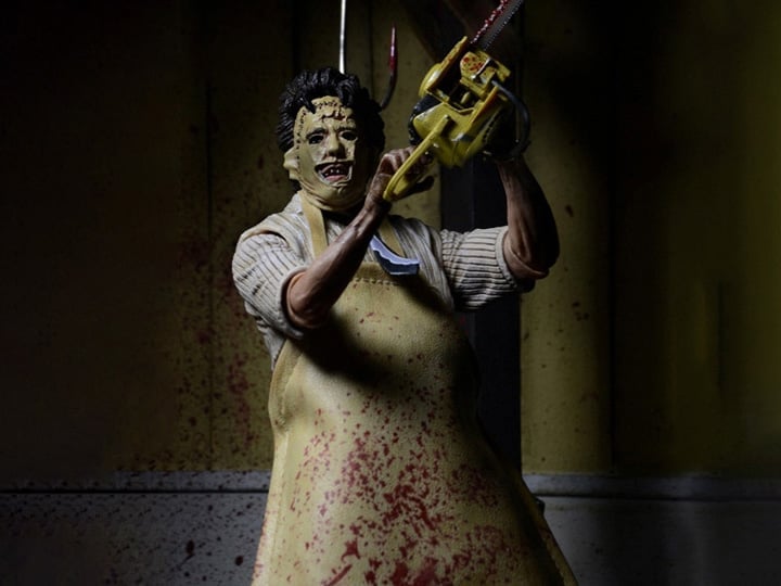 Texas Chainsaw Massacre Ultimate Leatherface Figure Gallery Image 1