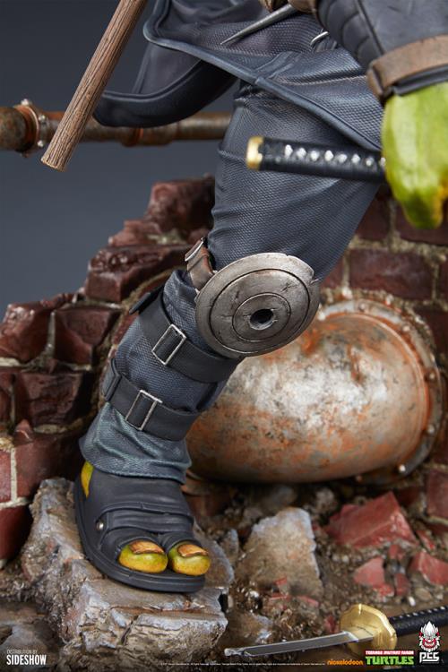 Teenage Mutant Ninja Turtles: The Last Ronin Michelangelo 1/4 Scale Collector Edition Statue Gallery Image 34