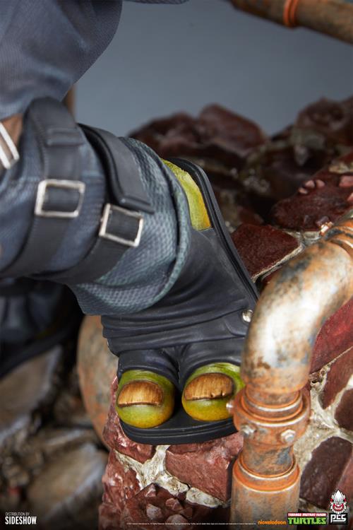 Teenage Mutant Ninja Turtles: The Last Ronin Michelangelo 1/4 Scale Collector Edition Statue Gallery Image 33