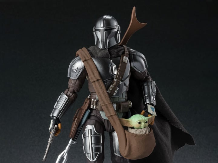 The Mandalorian S.H.Figuarts The Mandalorian and Grogu Action Figure Set Gallery Image 1