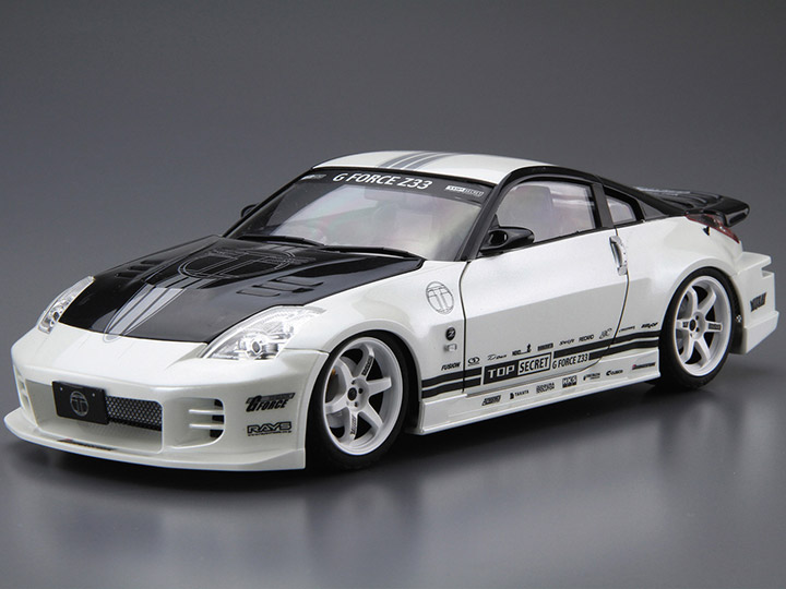 Nissan (2005) Top Secret Z33 Fairlady Z 1/24 Scale Model Kit Gallery Image 1