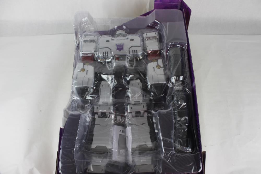 Defective Loot Box #0110 (DAMAGED - ALL SALES FINAL) Gallery Image 10
