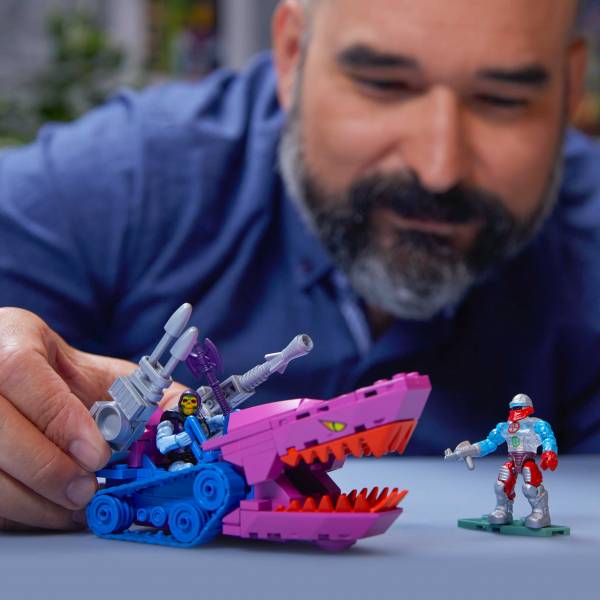 Masters of the Universe: Origins Mega Construx Probuilder Land Shark Gallery Image 9