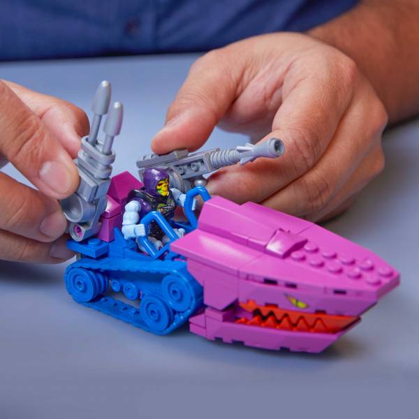 Masters of the Universe: Origins Mega Construx Probuilder Land Shark Gallery Image 6