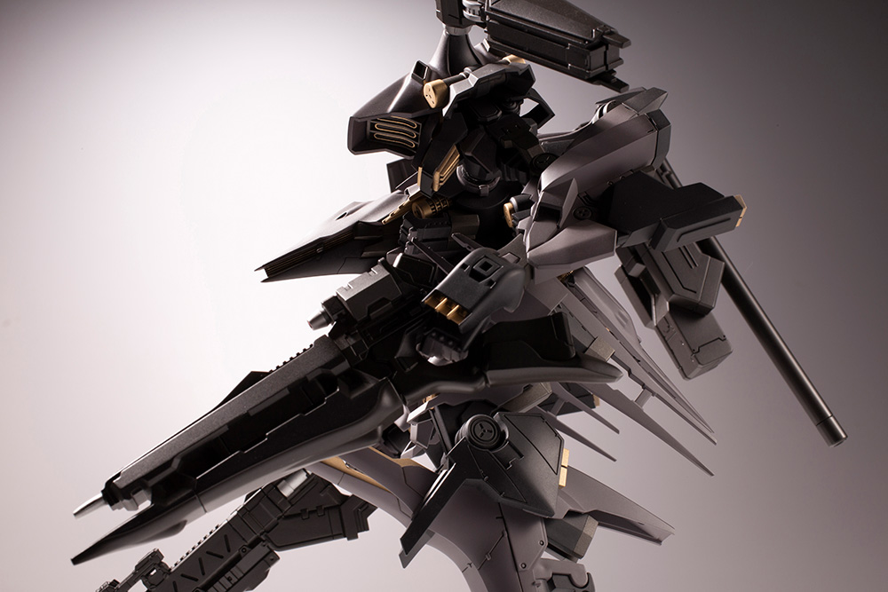 Armored Core Variable Infinity Rayleonard 03-Aaliyah Supplice (Opening Ver.) 1/72 Scale Model Kit Gallery Image 14