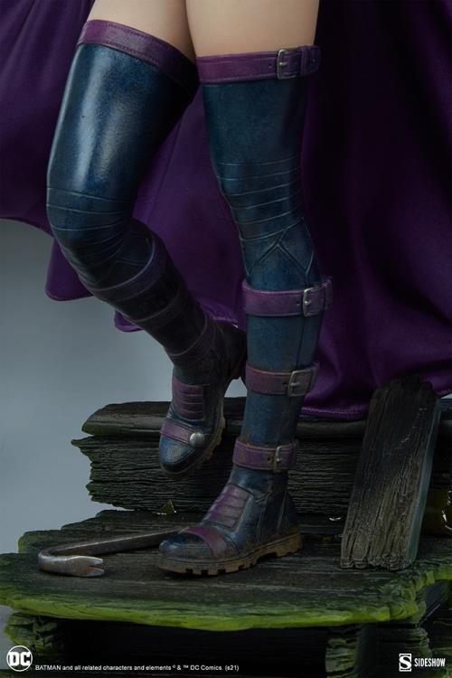 DC Comics Premium Format Huntress Gallery Image 18