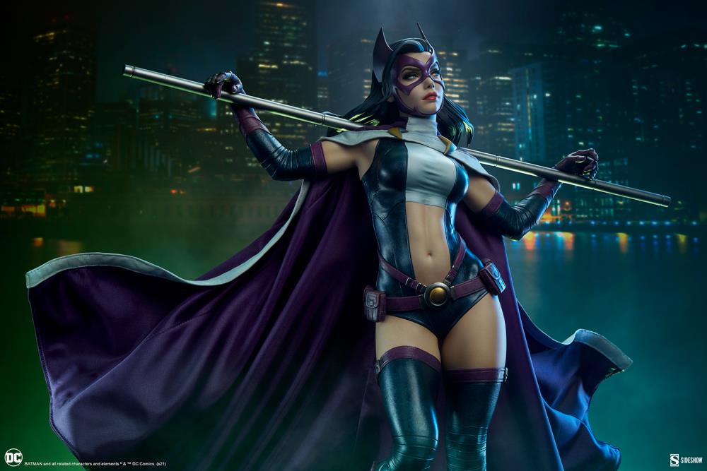 DC Comics Premium Format Huntress Gallery Image 5