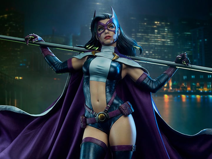 DC Comics Premium Format Huntress Gallery Image 1