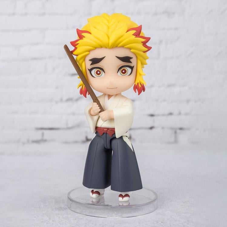 Demon Slayer: Kimetsu no Yaiba Figuarts mini Senjuro Rengoku Gallery Image 3