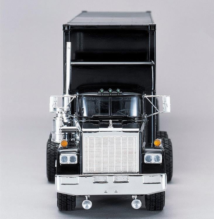Knight Rider Knight Trailer Truck 1/28 Scale Model Kit Gallery Image 4