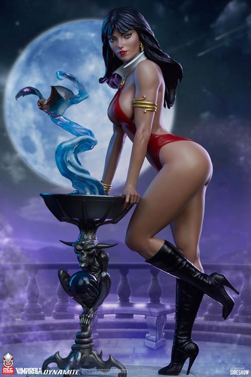 Vampirella 1/3 Scale Limited Edition Statue Gallery Image 16