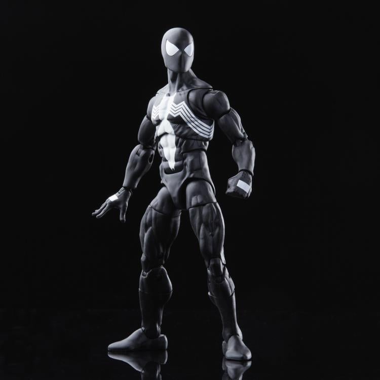 Spider-Man Marvel Legends Retro Collection Symbiote Spider-Man Action Figure Gallery Image 5