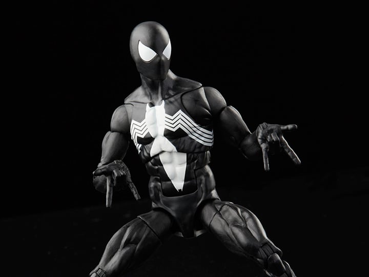 Spider-Man Marvel Legends Retro Collection Symbiote Spider-Man Action Figure Gallery Image 1
