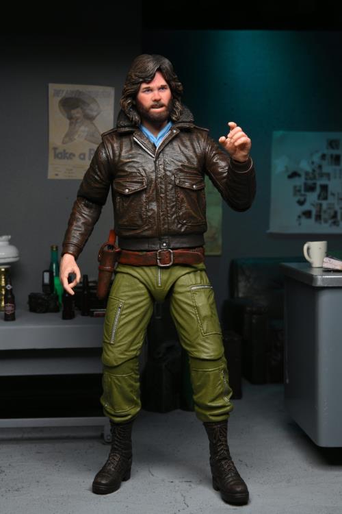 The Thing Ultimate MacReady V2 (Station Survival) Figure Gallery Image 5