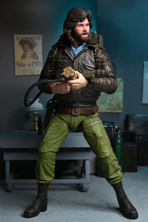 The Thing Ultimate MacReady V2 (Station Survival) Figure Gallery Image 7