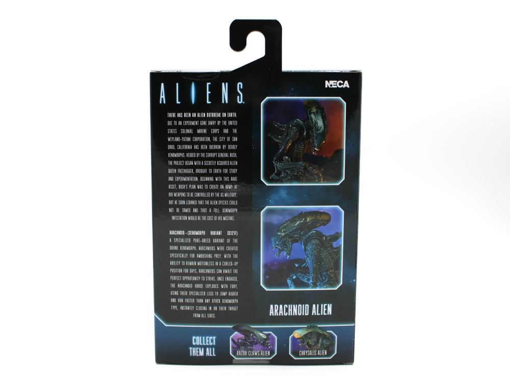 Alien vs. Predator Aliens Set of 3 Figures (Movie Deco) Gallery Image 36