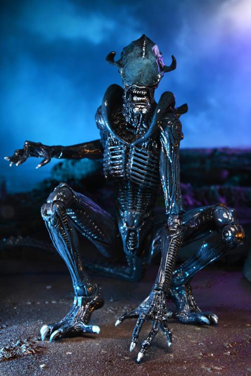 Alien vs. Predator Aliens Set of 3 Figures (Movie Deco) Gallery Image 5