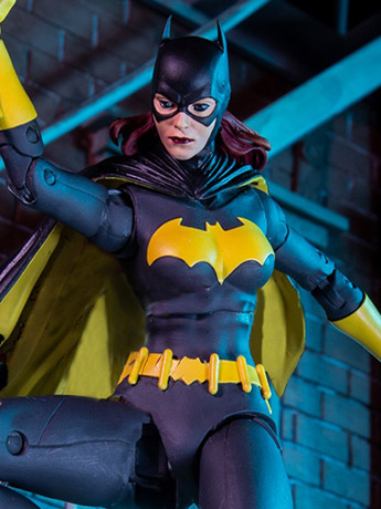 Batman: Three Jokers DC Multiverse Batgirl Action Figure Gallery Image 2