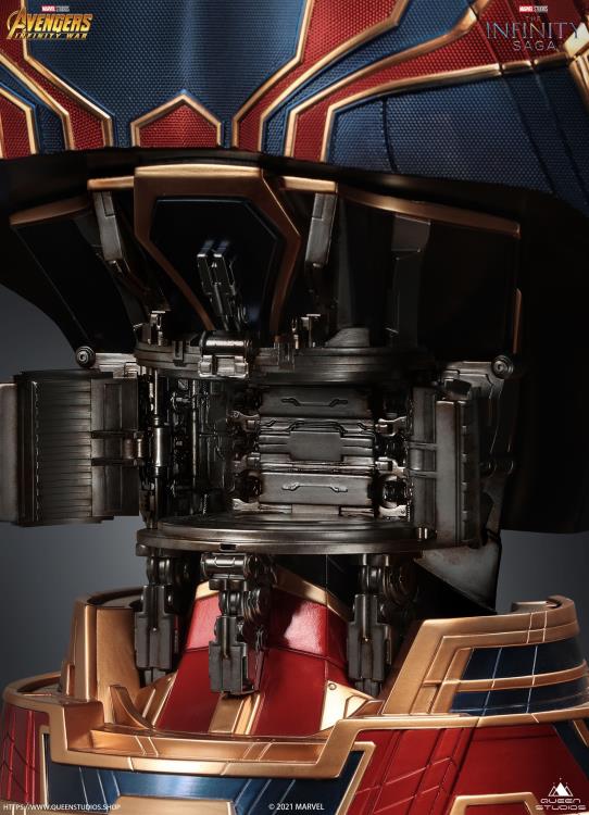 Avengers: Infinity War Spider-Man (Iron Spider) Limited Edition Life-Size Bust Gallery Image 14