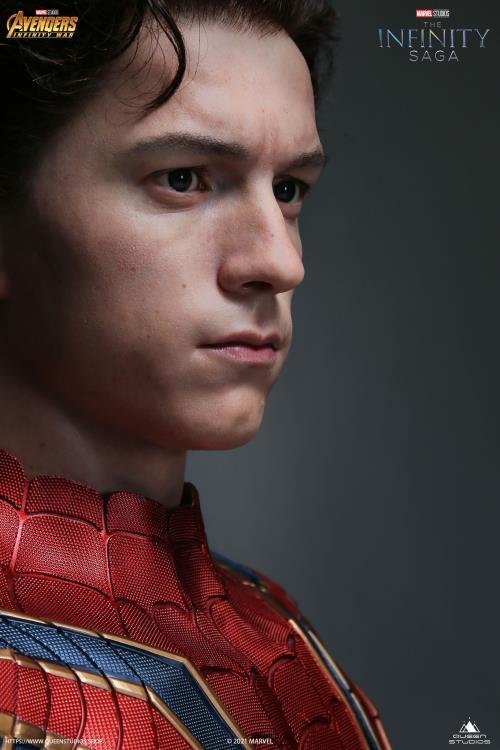 Avengers: Infinity War Spider-Man (Iron Spider) Limited Edition Life-Size Bust Gallery Image 11