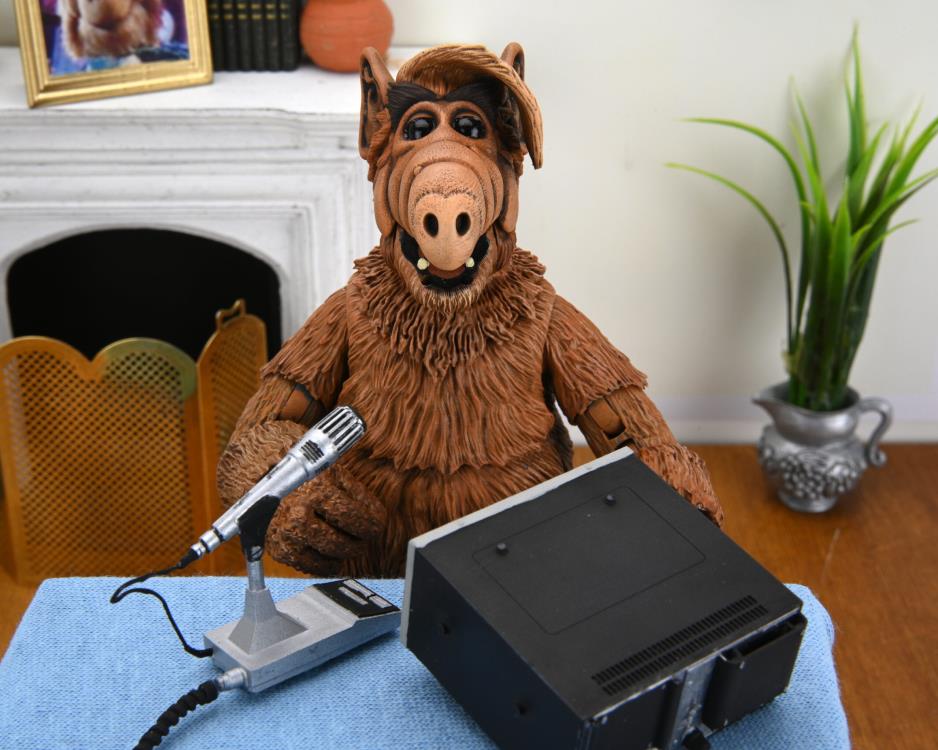 ALF Ultimate ALF Figure Gallery Image 6