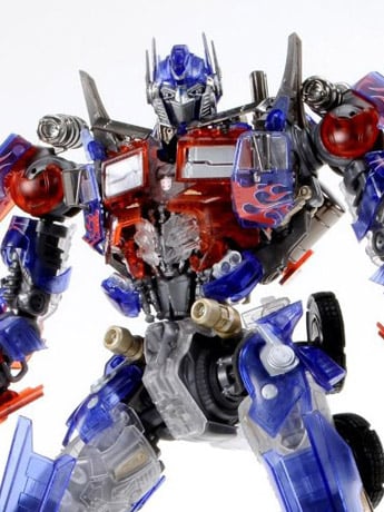 Transformers: Dark of the Moon DMK01 Optimus Prime Exclusive Dual Mode Model Kit With Blu-Ray Gallery Image 2