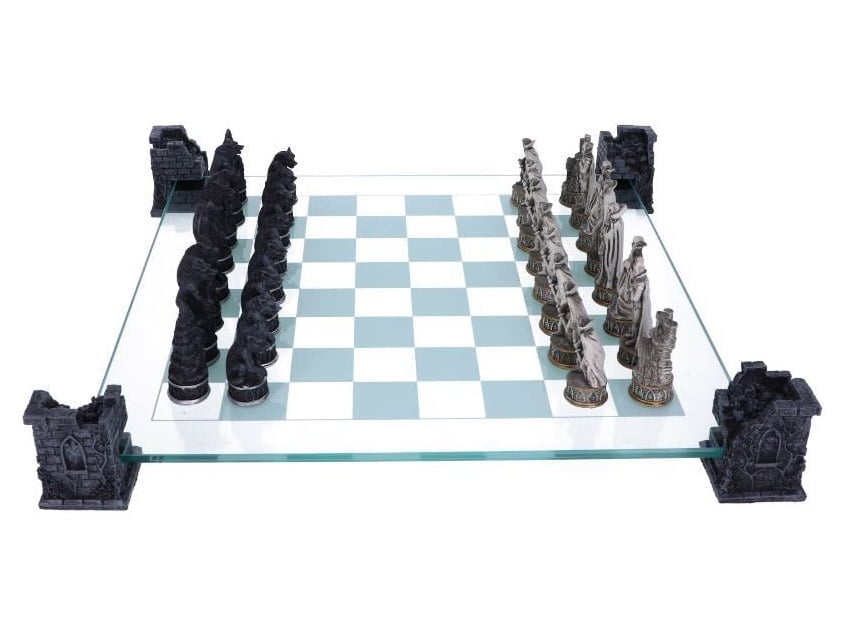 Vampire & Werewolf Chess Set Gallery Image 3