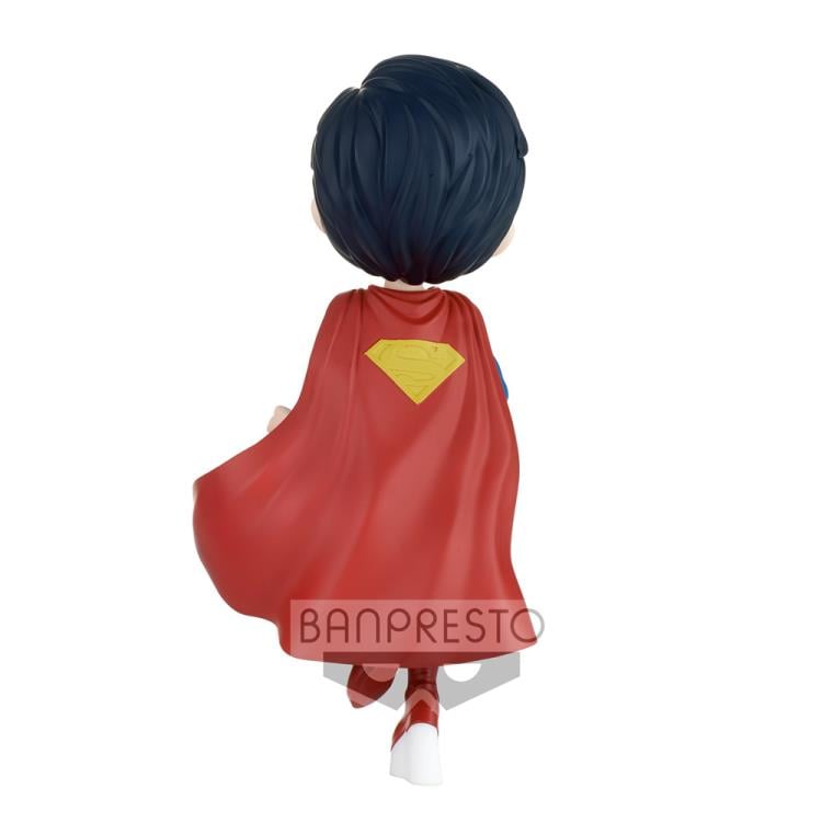 DC Comics Q Posket Superman (Ver.B) Gallery Image 6