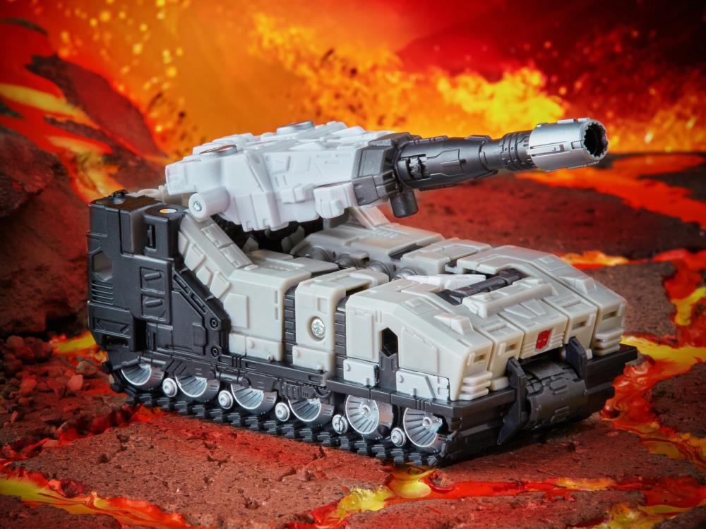 Transformers War for Cybertron: Kingdom Deluxe Slammer Gallery Image 6