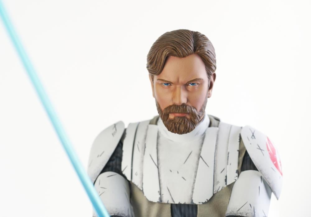 Star Wars: The Clone Wars Premier Collection General Obi-Wan Kenobi 1/7 Scale BBTS Shared Exclusive Statue Gallery Image 14
