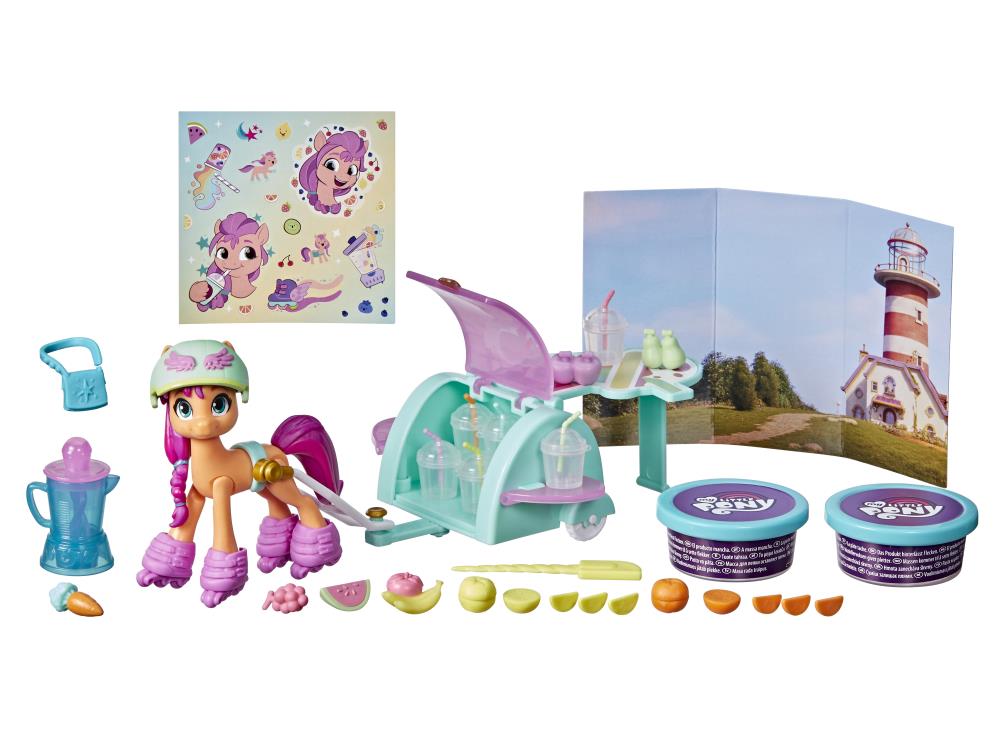My Little Pony: A New Generation Sparkling Scenes Sunny Starscout Gallery Image 4