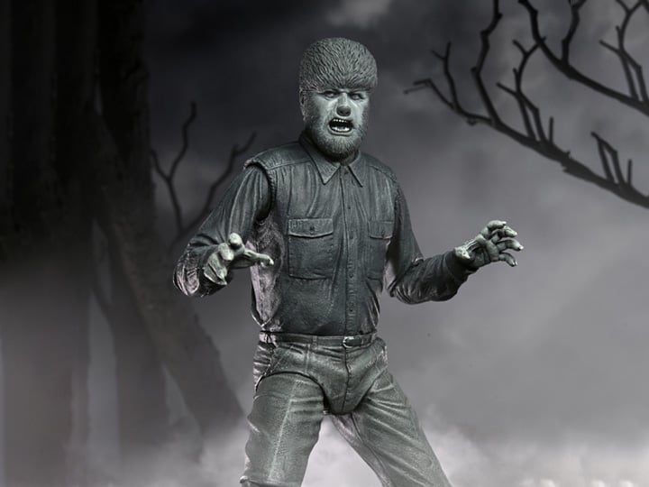 Universal Monsters Ultimate The Wolf Man (Black & White) Figure Gallery Image 1