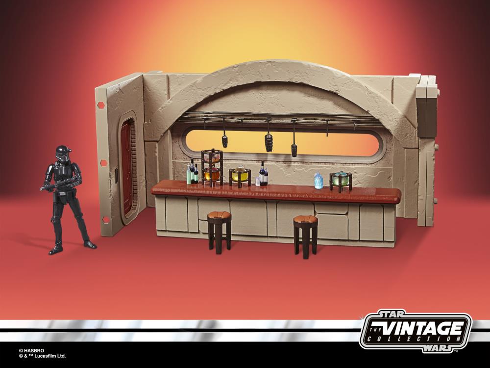 Star Wars: The Vintage Collection Nevarro Cantina Playset Gallery Image 6