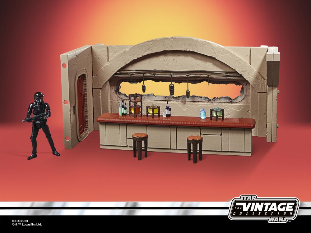 Star Wars: The Vintage Collection Nevarro Cantina Playset Gallery Image 5